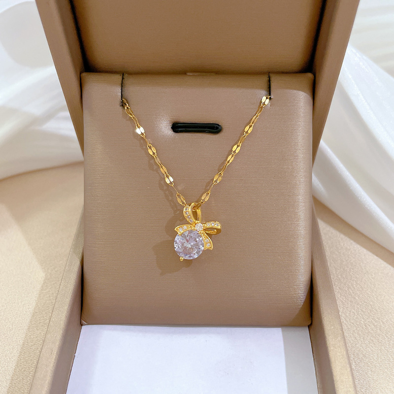 Fashionable Luxury Butterfly K - đánh giá và giá Butterfly Clasp Deployant